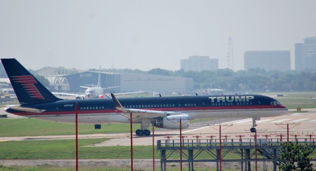 Boeing 757-200 (N757AF) - End Of Runway 13L