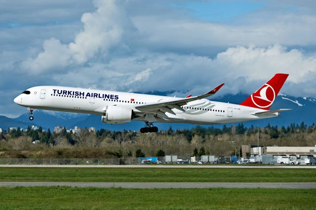 Airbus A350-900 (TC-LGB)