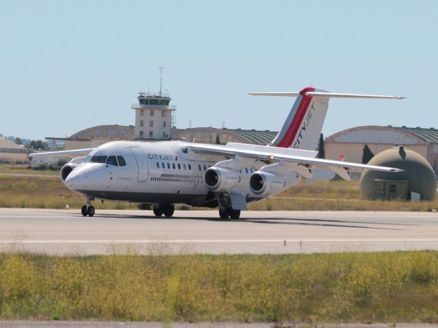 Canadair Regional Jet CRJ-700 (EI-RJU)