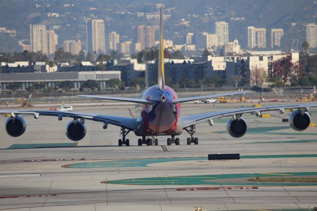Airbus A380-800 (HL7640)