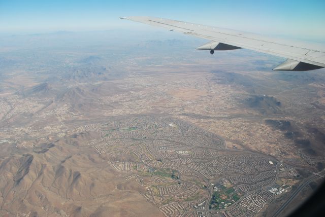 Boeing 737-700 — - Approaching Phoenix, Arizona