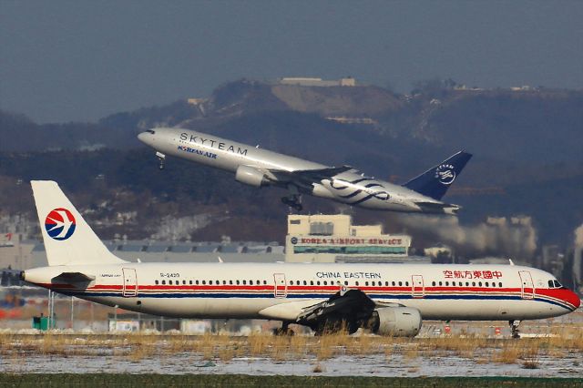 Airbus A320 (B-2420)