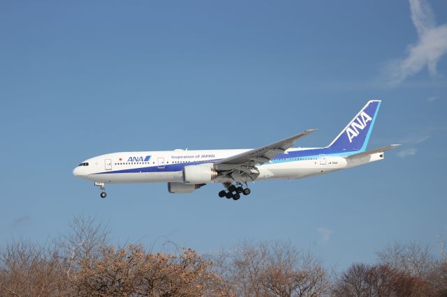 Boeing 777-200 (JA744A) - December 30, 2024:HND-HKD.