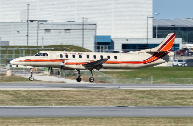 Fairchild Dornier SA-227DC Metro (C-GYQT) - The Spirit of Thunder Bay arrives on runway 33L