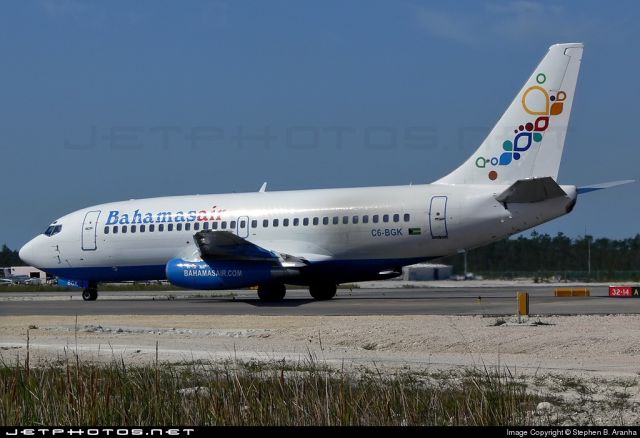 Boeing 737-200 (BHS208) - bhs230