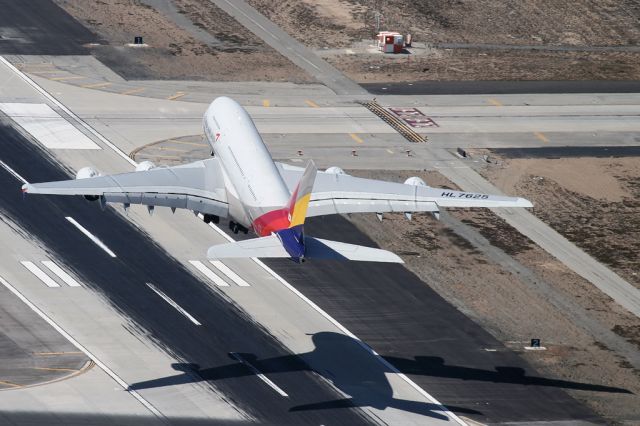 Airbus A380-800 (HL7625)