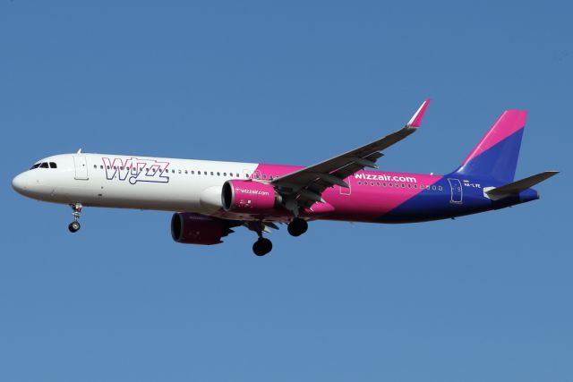 Airbus A320 (HA-LVE) - 15/09/2022:  The daily flight from Budapst (BUD), Hungary, on final to runway 21.