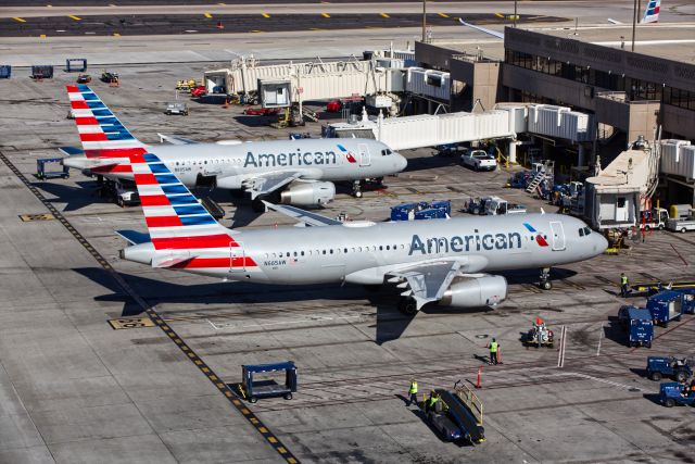 Airbus A320 (N665AW)