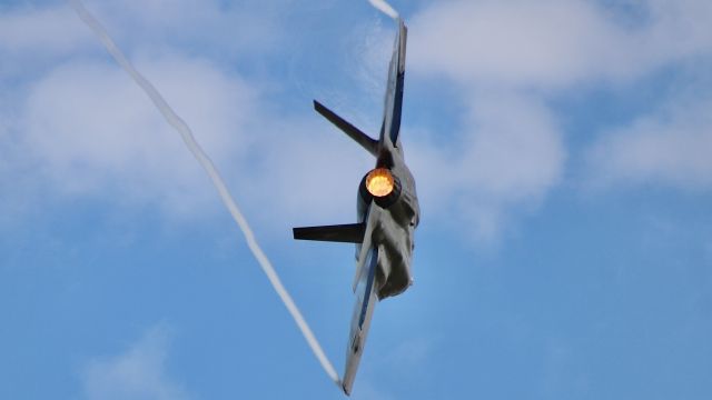 Lockheed F-35C (16-9601) - US Navy F-35C Demo Team giving the crowd a fire and vape show. br /br /7/28/23