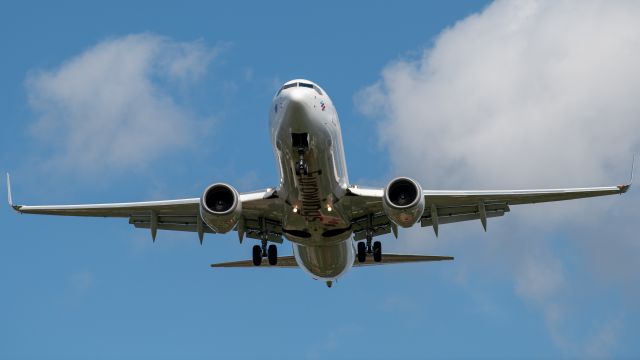 Boeing 737-800 (D-ABKM)