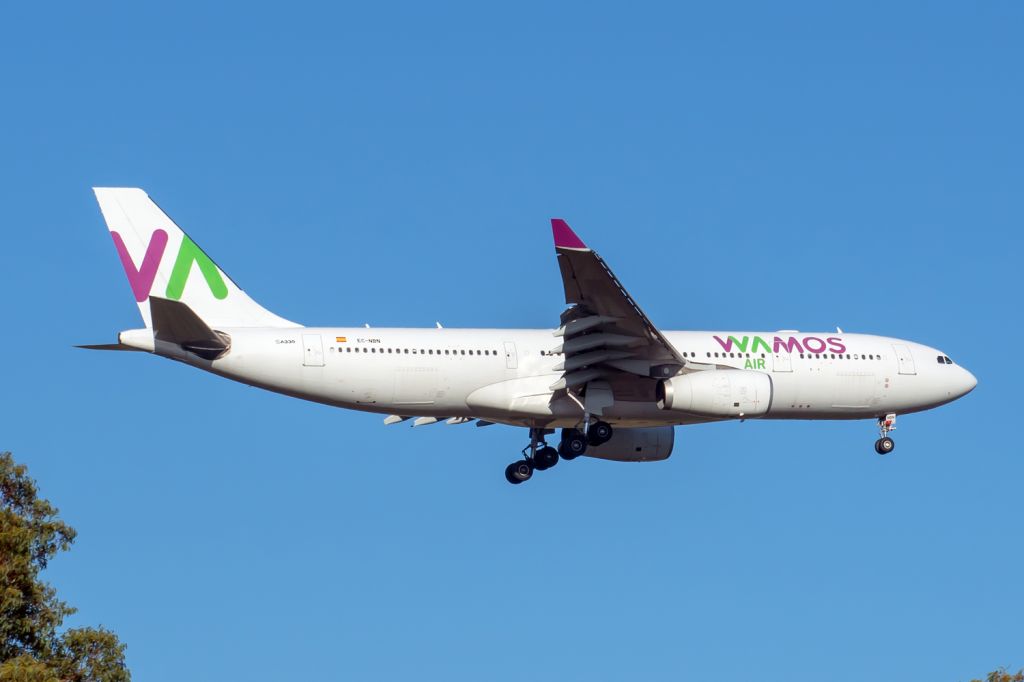Airbus A330-300 (EC-NBN) - 330-243 cn 818. Wamos Air EC-NBN final rwy 21 YPPH. Operated Air New Zealand NZ713 into Perth on 29 April 2023