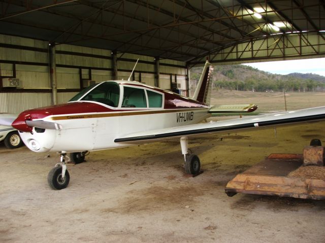 Piper Cherokee (VH-UWB)