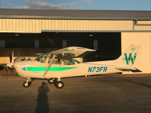 Cessna Skyhawk (N73FR)