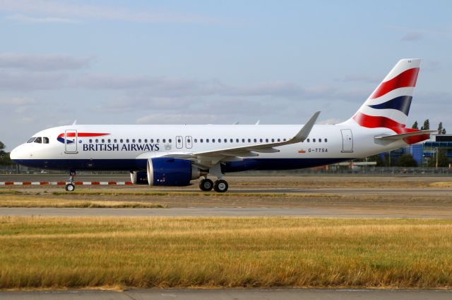 Airbus A320neo (G-TTSA) - Taxiing to Stand 576 on 23-Aug-24 on its delivery flight BAW9250P from LFBO.