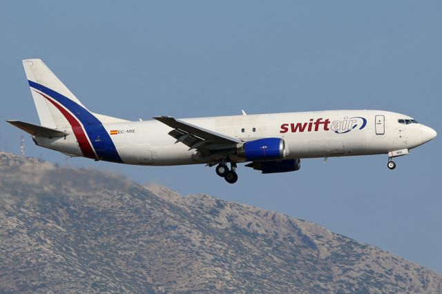 Boeing 737-700 (EC-MIE)