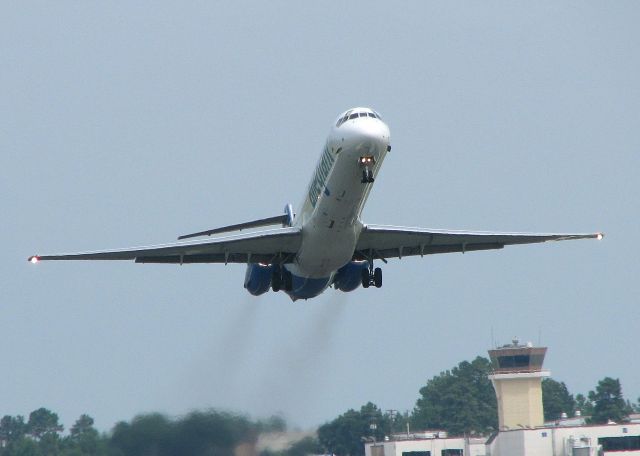 McDonnell Douglas MD-82 (N406NV) - Allegiant Air MD-82 off of runway 32 headed to Las Vegas.