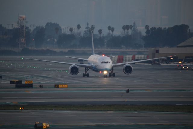 Boeing 787-9 Dreamliner (B-1357)