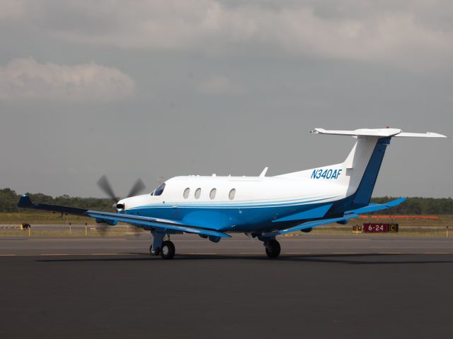 Pilatus PC-12 (N340AF) - Taxiing out for departure runway 06.