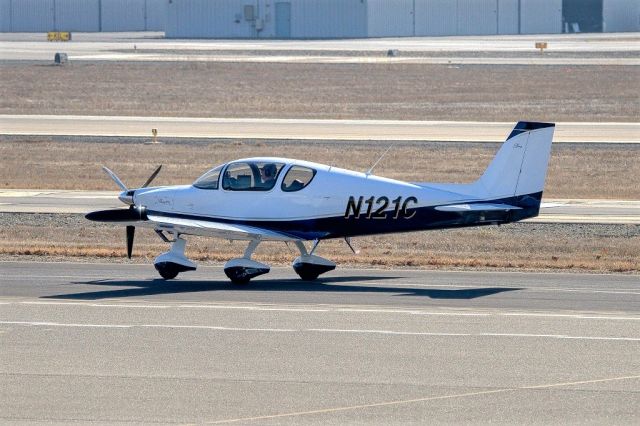 AIRPLANE FACTORY Sling 4 (N121C) - Airplane Factory Sling 4 TSI at Livermore Municipal Airport. Livermore CA. December 2020