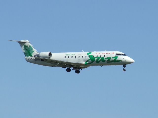 Canadair Regional Jet CRJ-200 (C-GKGC)