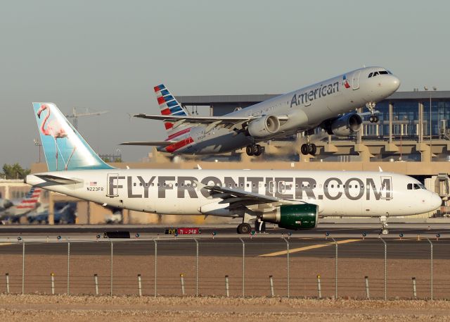 Airbus A320 (N223FR)