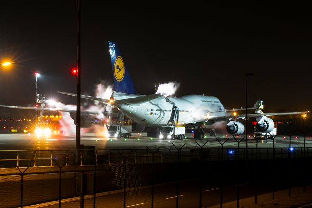 BOEING 747-8 (D-ABYO)