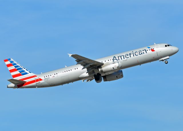 Airbus A321 (N913US)
