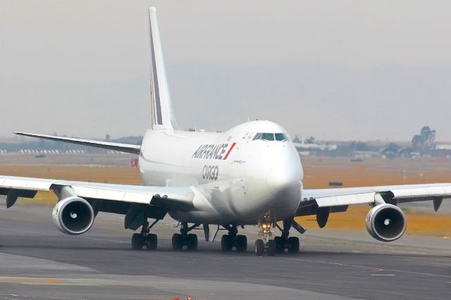 Boeing 747-200 (F-GIUD)