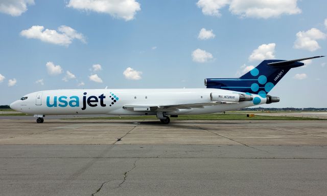 BOEING 727-200 (N726US) - First USA Jet 727 in the new blue livery