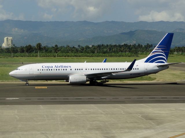 Boeing 737-800 (HP-1717CMP)