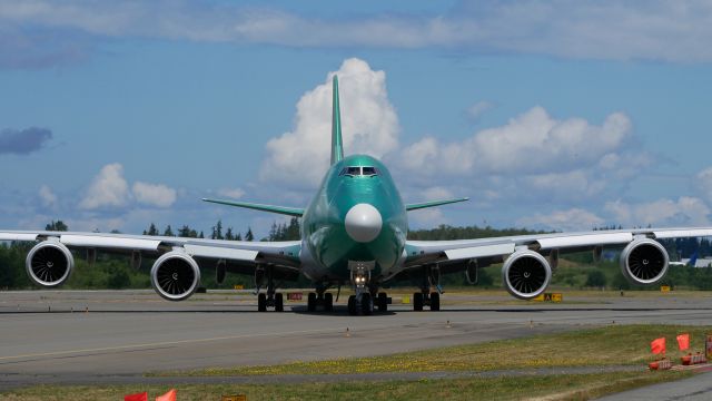 BOEING 747-8 (N611UP) - BOE536 taxis to Rwy 34L for a B1 flight on 6.26.18. (ln 1548 / cn 64257).