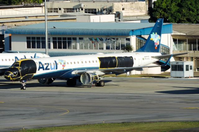 EMBRAER 195 (PR-AYU)