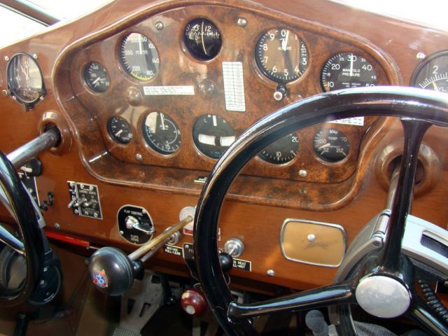 N16164 — - INSIDE STINSON RELIANT , 1936