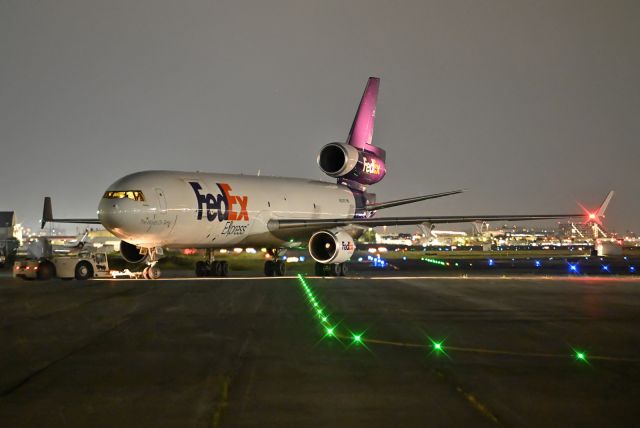 Boeing MD-11 (N621FE)
