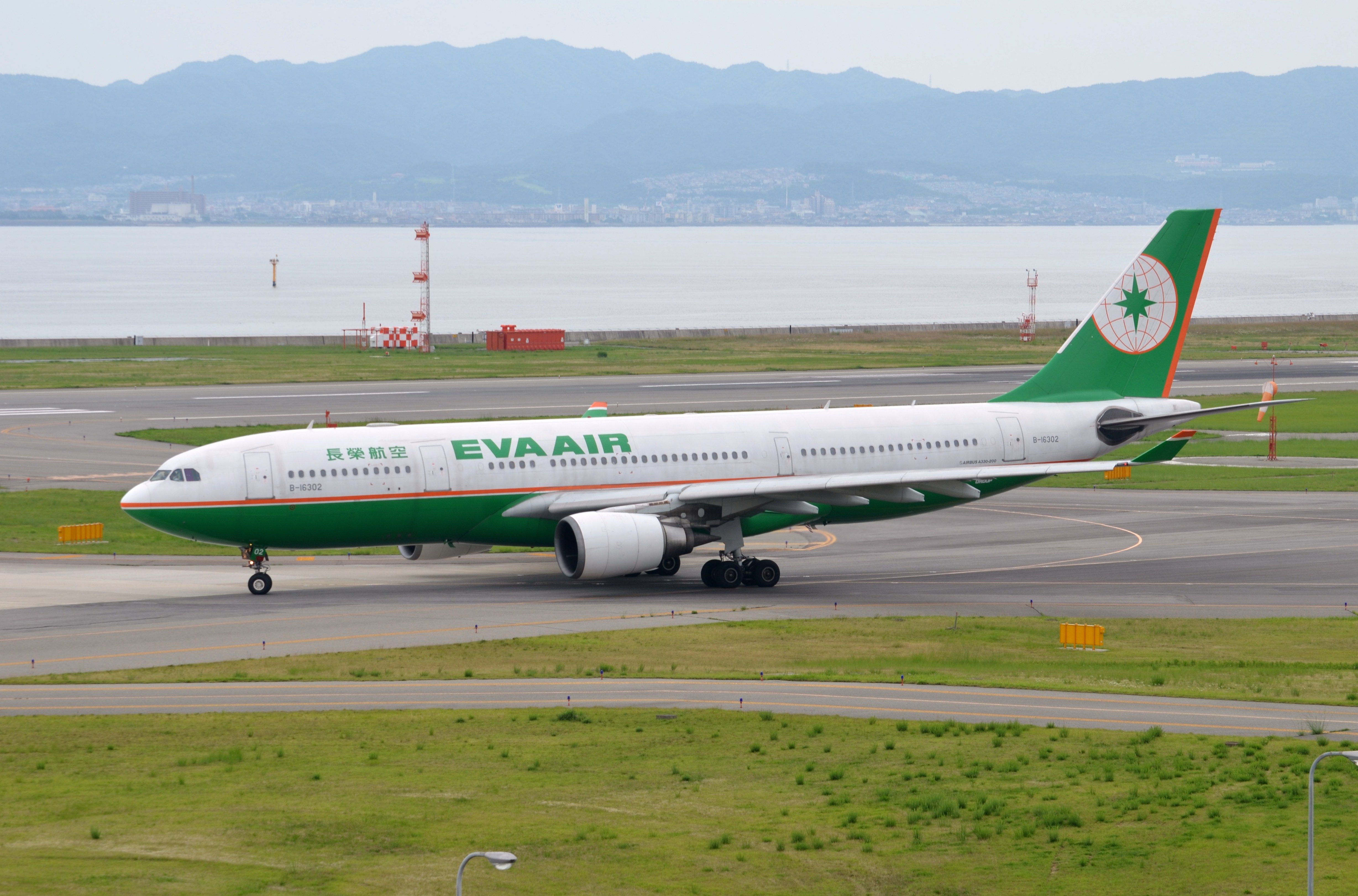 Airbus A330-200 (B-16302) - Airline: EVA Airways (BR/EVA); Airport: Kansai International Airport (KIX/RJBB); Camera: Nikon D7000; Date: 4 July 2012