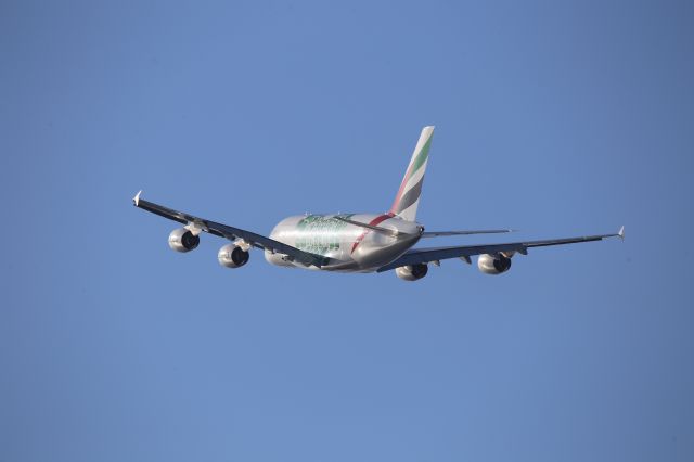 Airbus A380-800 (A6-EOL)