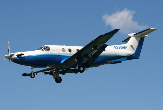 Pilatus PC-12 (N295AF) - RWY 29