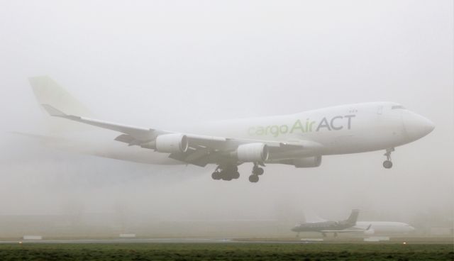 Boeing 747-400 (TC-ACM) - AirAct cargo b747-428f(er) tc-acm landing at shannon 29/11/20.