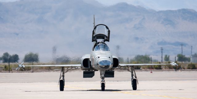 Northrop RF-5 Tigereye (76-1564) - Taken on the ramp at NAS Fallon.