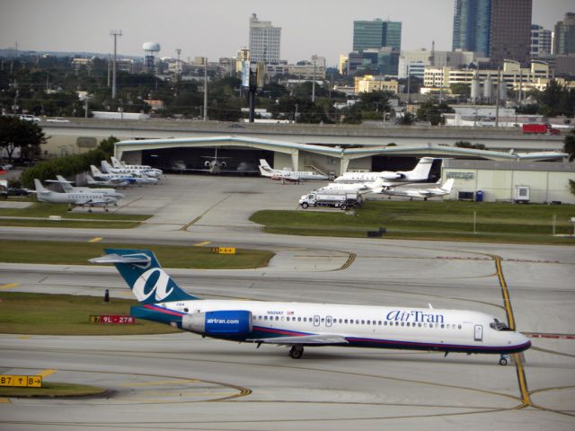 Boeing 717-200 (N929AT)