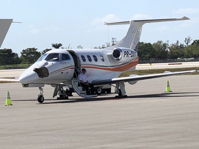 Embraer Phenom 100 (PR-DVT) - SHELTAIR - FT.LAUDERDALE HOLLYWOOD INT’L AIRPORT