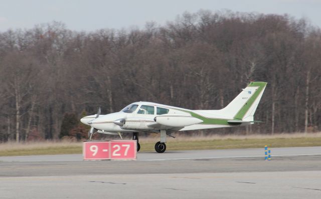 Beechcraft Beechjet (N6821T) - Landing rwy 27 on 12/28/11...