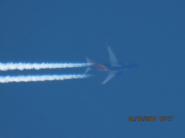 Boeing 737-700 (N798SW)