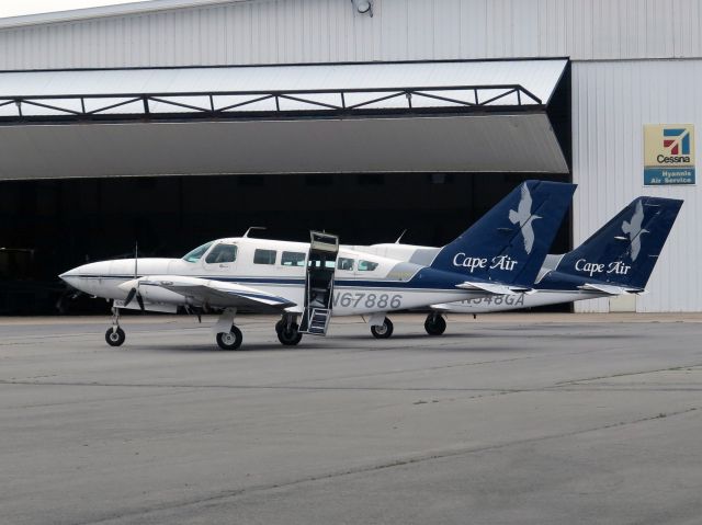 Cessna 402 (N67886) - Cape Air.