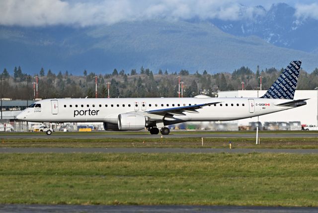 EMBRAER ERJ-190-400 (C-GKQK)