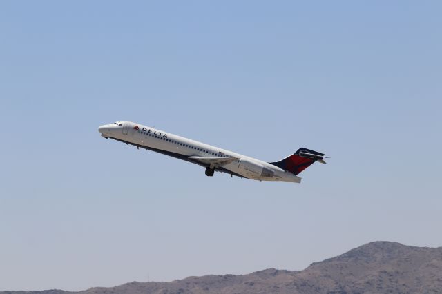 Boeing 717-200 (N933AT)