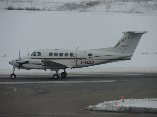 Beechcraft Super King Air 200 (C-FDEB)