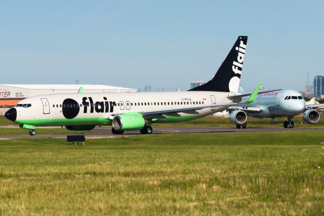 Boeing 737-800 (C-FFLA) - Morning line up. Jun 2019