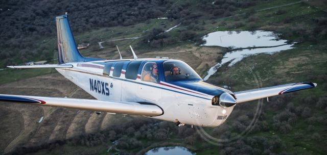 Beechcraft Bonanza (36) (N40XS)