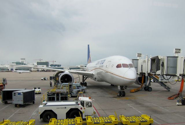 Boeing 787-8 (N20904) - UAL95 being delayed about 3 hours due to mechanical issues following a RJAA-KDEN Aug 14, 2014